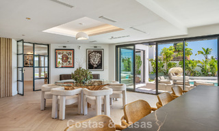 Gloenieuwe, moderne familievilla met zwembad te koop op de New Golden Mile tussen Marbella en Estepona 806609 