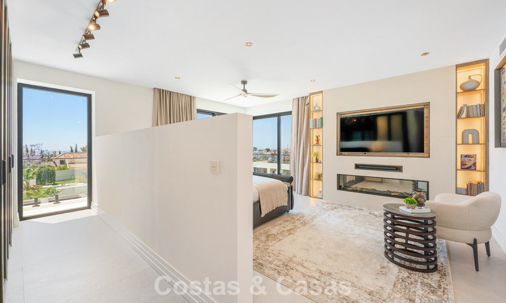 Gloenieuwe, moderne familievilla met zwembad te koop op de New Golden Mile tussen Marbella en Estepona 806623
