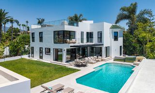 Gloenieuwe, moderne familievilla met zwembad te koop op de New Golden Mile tussen Marbella en Estepona 806643 