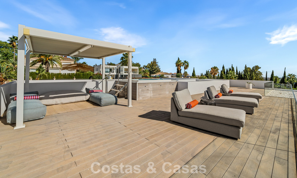 5-slaapkamer eigentijdse villa te koop direct aan de golfbaan in Nueva Andalucia, Marbella 806794