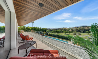 5-slaapkamer eigentijdse villa te koop direct aan de golfbaan in Nueva Andalucia, Marbella 806813 