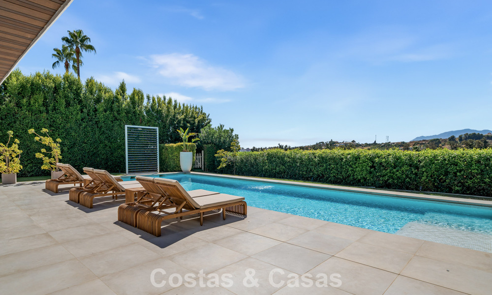 5-slaapkamer eigentijdse villa te koop direct aan de golfbaan in Nueva Andalucia, Marbella 806829
