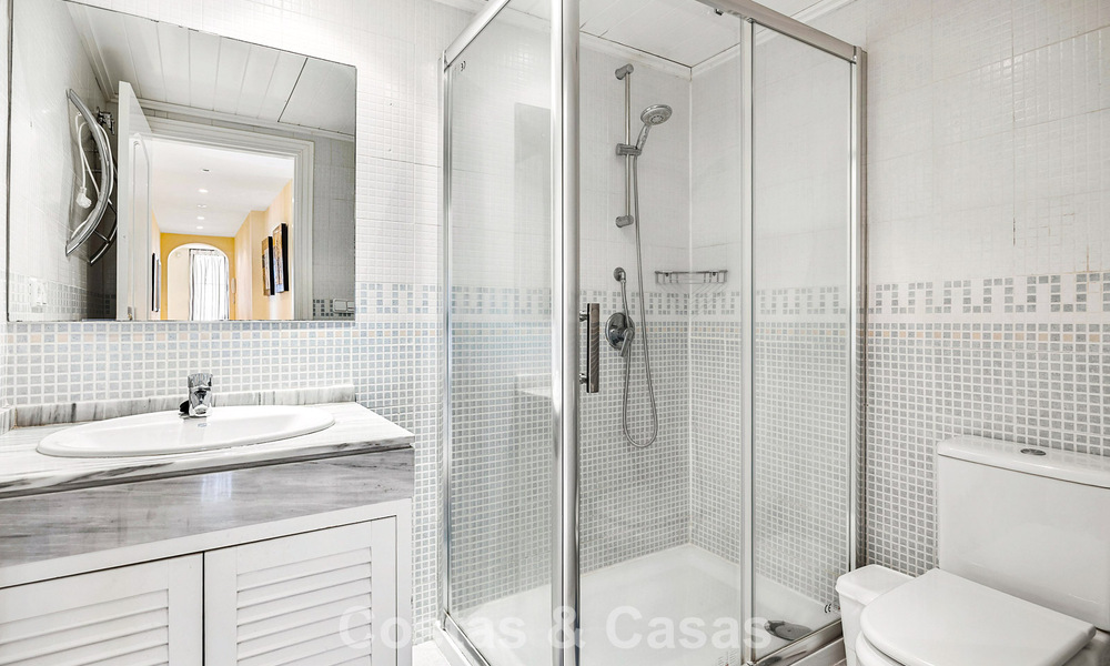 Lichtrijk hoekpenthouse met 360° uitzicht in het golfresort Los Arqueros in Marbella - Benahavis 806844