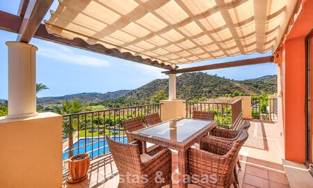 Lichtrijk hoekpenthouse met 360° uitzicht in het golfresort Los Arqueros in Marbella - Benahavis 806846