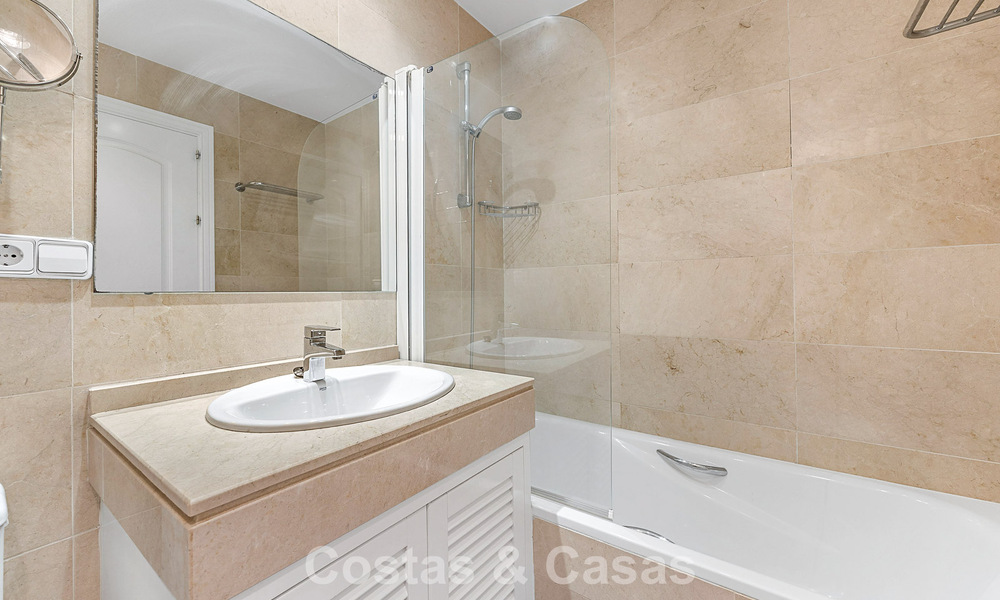 Lichtrijk hoekpenthouse met 360° uitzicht in het golfresort Los Arqueros in Marbella - Benahavis 806859