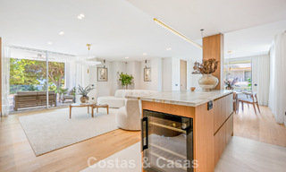 Instapklaar, eigentijds gerenoveerd luxe penthouse te koop op loopafstand van het strand in Los Monteros, Oost-Marbella 806576 