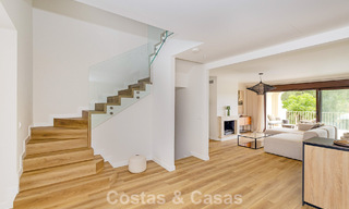 Instapklare, schakelwoningen met Mediterrane bouwstijl te koop direct aan de golfbaan in Estepona 806887 