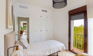 Instapklare, schakelwoningen met Mediterrane bouwstijl te koop direct aan de golfbaan in Estepona 806919 