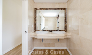 Instapklare, schakelwoningen met Mediterrane bouwstijl te koop direct aan de golfbaan in Estepona 806922 