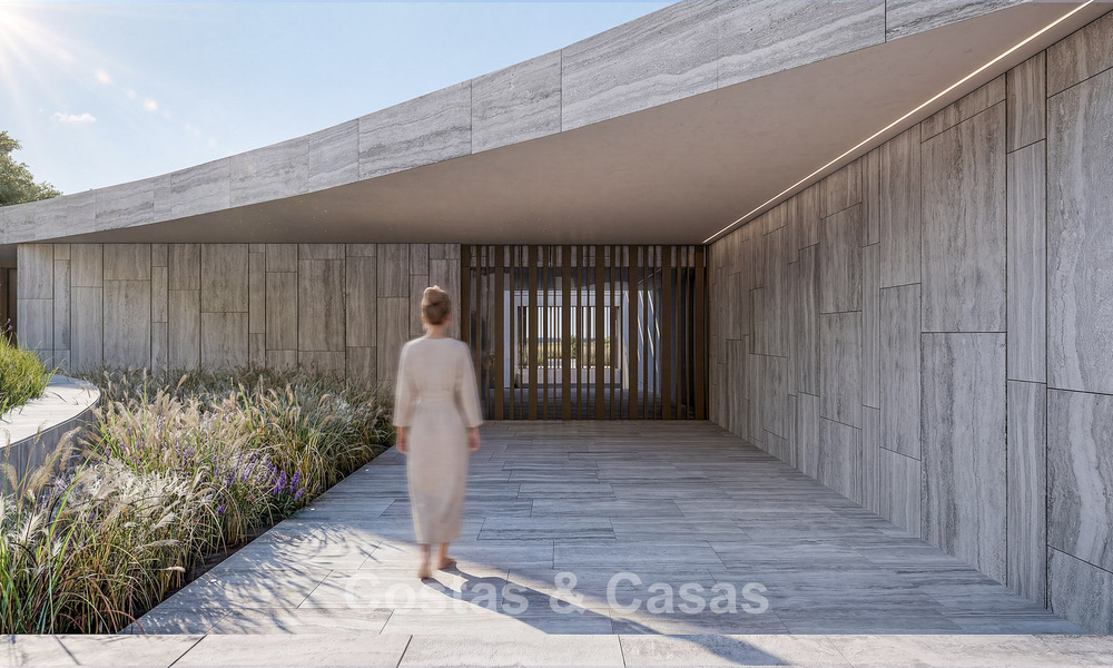 Vooruitstrevende designvilla met adembenemend golf-en zeezicht te koop in La Reserva, Sotogrande 806944