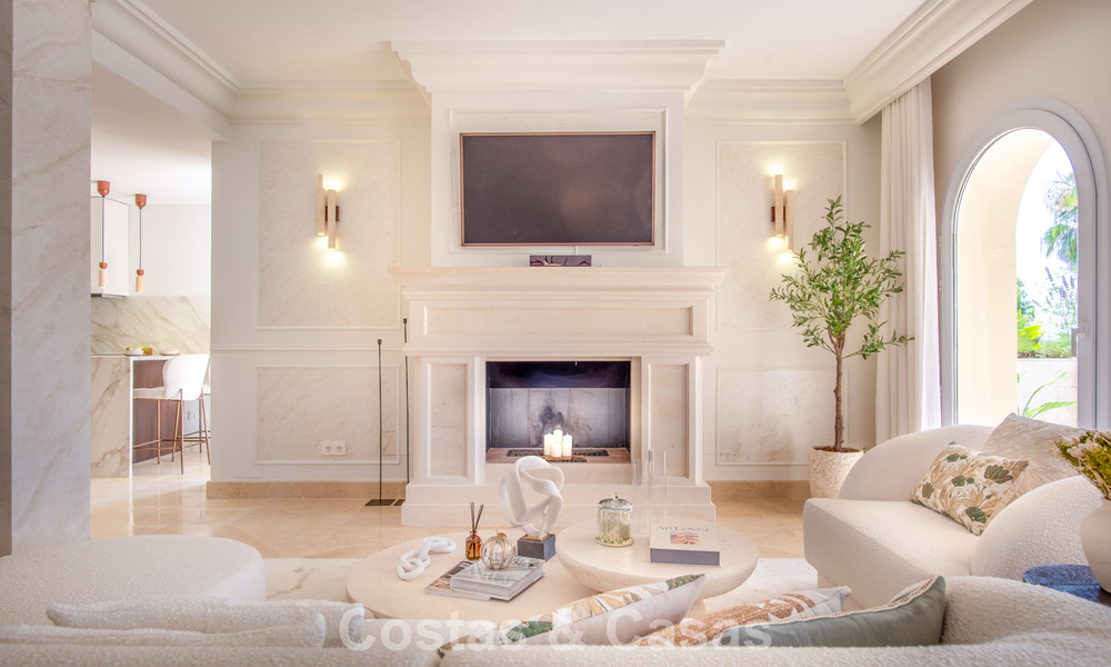 Eigentijds gerenoveerd, luxueus duplex penthouse met grote terrassen te koop in het hart van Nueva Andalucia’s golfvallei, Marbella 807010