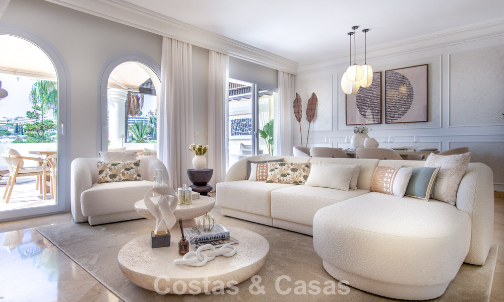 Eigentijds gerenoveerd, luxueus duplex penthouse met grote terrassen te koop in het hart van Nueva Andalucia’s golfvallei, Marbella 807013