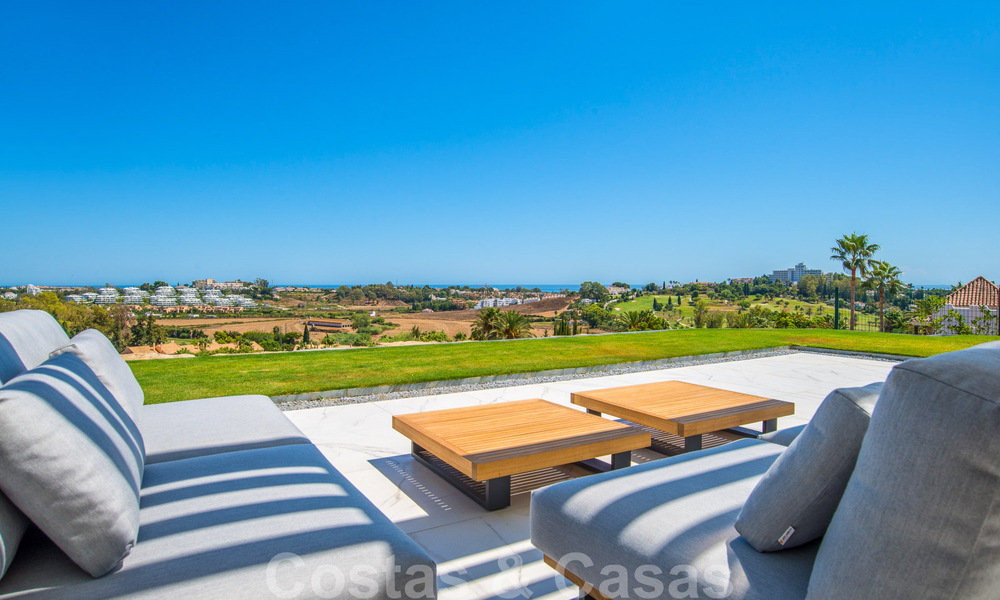 Ruim, nieuwgebouwd tuinappartement met privézwembad te koop in een omheind resort in Benahavís – Marbella 806727