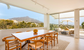 Stijlvol gerenoveerd hoekappartement met panoramisch uitzicht te koop in Nueva Andalucia, Marbella 807119 