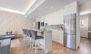Eigentijds, luxe duplex penthouse te koop in een resort-achtig complex in mediterrane stijl in El Paraiso, Marbella - Benahavis 807330 