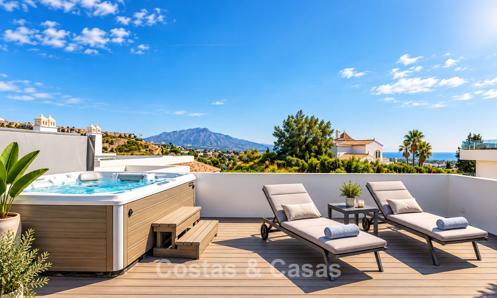 Eigentijds, luxe duplex penthouse te koop in een resort-achtig complex in mediterrane stijl in El Paraiso, Marbella - Benahavis 807380