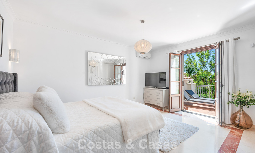 Ruime, sfeervolle, mediterrane familievilla te koop op de New Golden Mile tussen Marbella en Estepona 807246