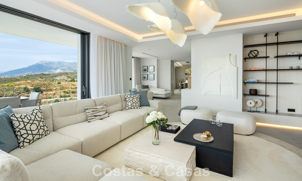 Gloednieuwe, ultramoderne luxevilla met panoramisch zeezicht te koop aan de oostkant van Marbella centrum 807460