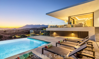Gloednieuwe, ultramoderne luxevilla met panoramisch zeezicht te koop aan de oostkant van Marbella centrum 807467 