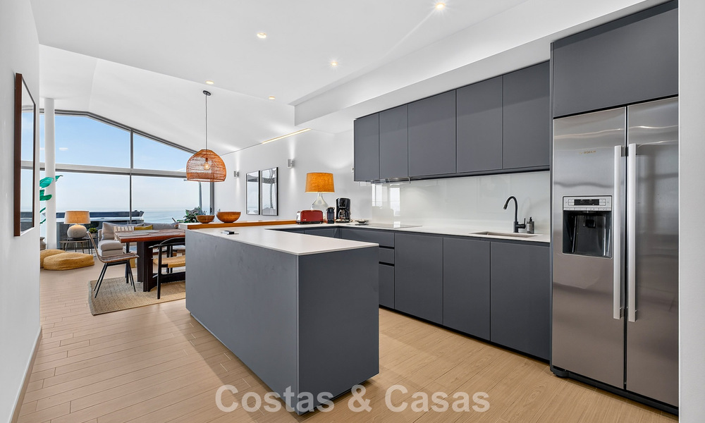 Exclusief hoekpenthouse met panoramisch zeezicht te koop in El Higueron Resort, Benalmadena, Costa del Sol 807391