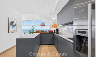 Exclusief hoekpenthouse met panoramisch zeezicht te koop in El Higueron Resort, Benalmadena, Costa del Sol 807437 