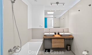 Stijlvol, top-floor, hoekappartement met adembenemend zeezicht te koop in El Higueron in Fuengirola, Costa del Sol 807531 