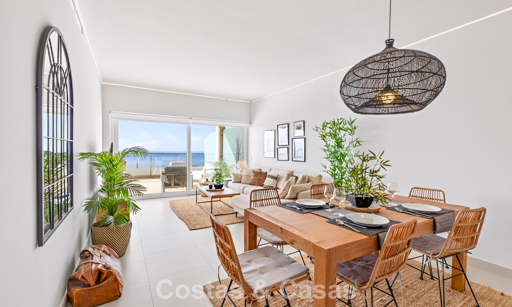Stijlvol, top-floor, hoekappartement met adembenemend zeezicht te koop in El Higueron in Fuengirola, Costa del Sol 807543