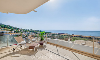 Stijlvol, top-floor, hoekappartement met adembenemend zeezicht te koop in El Higueron in Fuengirola, Costa del Sol 807555 