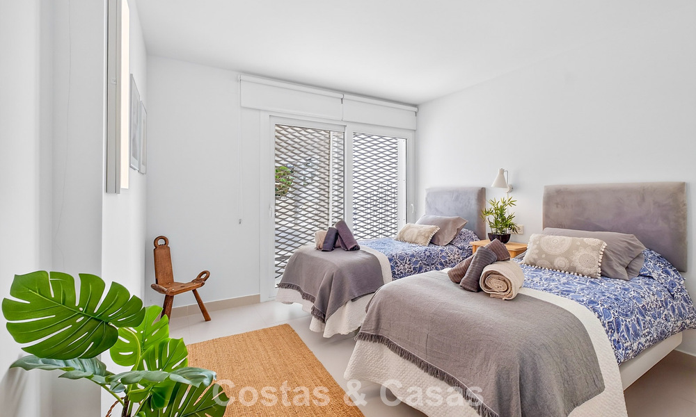 Stijlvol, top-floor, hoekappartement met adembenemend zeezicht te koop in El Higueron in Fuengirola, Costa del Sol 807558
