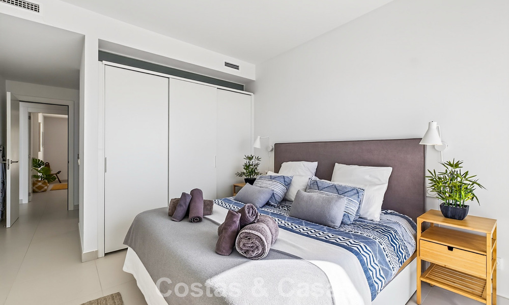 Stijlvol, top-floor, hoekappartement met adembenemend zeezicht te koop in El Higueron in Fuengirola, Costa del Sol 807562
