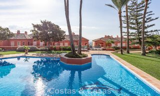 Gemoderniseerd halfvrijstaand herenhuis met panoramisch uitzicht te koop in de heuvels van Marbella - Benahavis 807600 