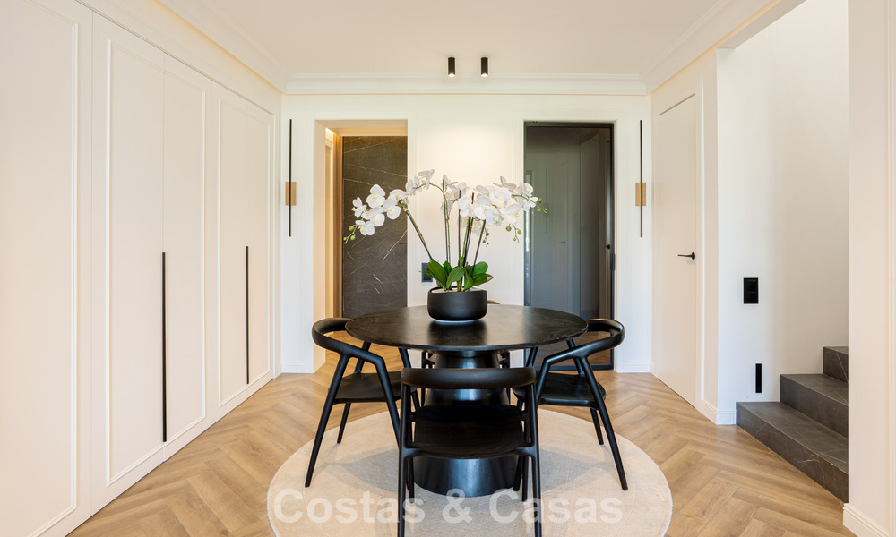 Gemoderniseerd halfvrijstaand herenhuis met panoramisch uitzicht te koop in de heuvels van Marbella - Benahavis 807613