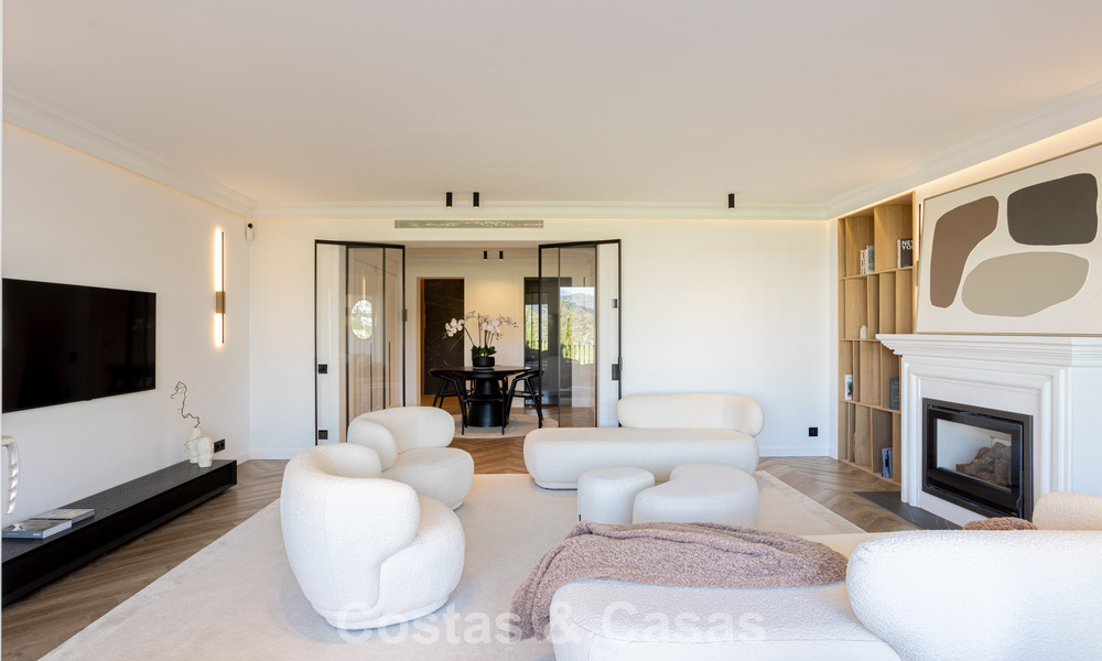 Gemoderniseerd halfvrijstaand herenhuis met panoramisch uitzicht te koop in de heuvels van Marbella - Benahavis 807622