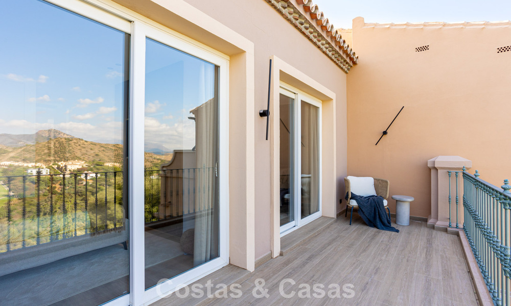 Gemoderniseerd halfvrijstaand herenhuis met panoramisch uitzicht te koop in de heuvels van Marbella - Benahavis 807627