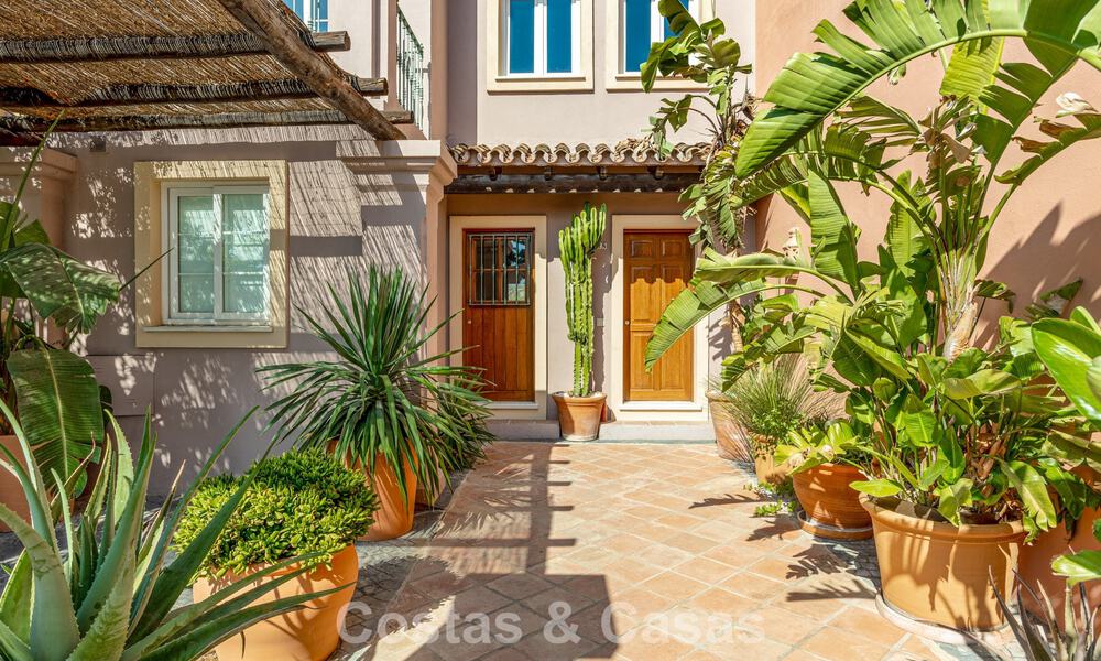 Gemoderniseerd halfvrijstaand herenhuis met panoramisch uitzicht te koop in de heuvels van Marbella - Benahavis 807630