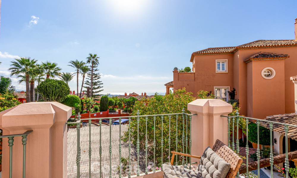 Gemoderniseerd halfvrijstaand herenhuis met panoramisch uitzicht te koop in de heuvels van Marbella - Benahavis 807634