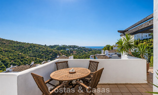 Prachtig penthouse met renovatiemogelijkheden te koop met golf- en zeezicht in La Quinta, Marbella - Benahavis 807669 