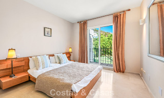 Prachtig penthouse met renovatiemogelijkheden te koop met golf- en zeezicht in La Quinta, Marbella - Benahavis 807674 