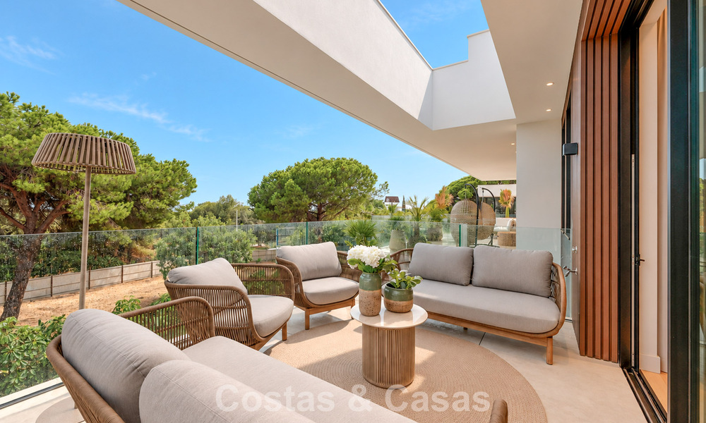 Exclusieve moderne nieuwbouwvilla met panoramisch uitzicht te koop op de befaamde Golden Mile van Marbella 807784