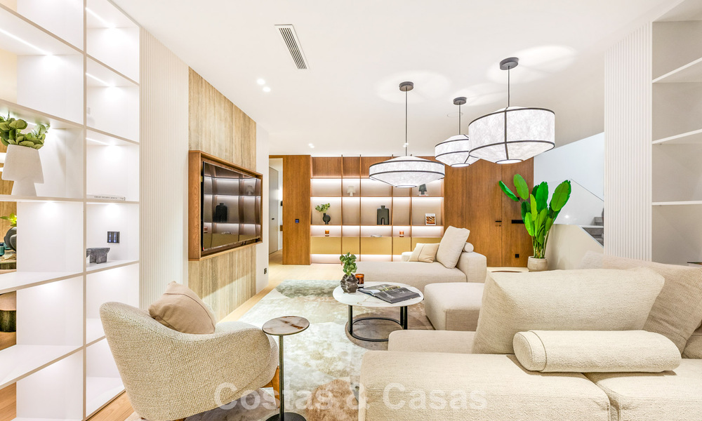 Exclusieve moderne nieuwbouwvilla met panoramisch uitzicht te koop op de befaamde Golden Mile van Marbella 807818