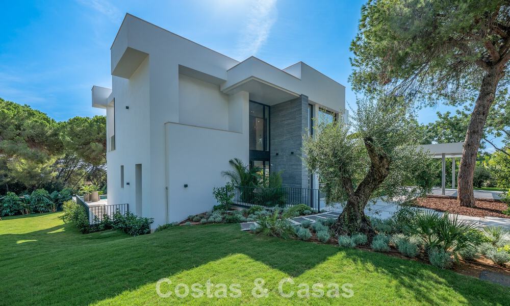 Exclusieve moderne nieuwbouwvilla met panoramisch uitzicht te koop op de befaamde Golden Mile van Marbella 807869