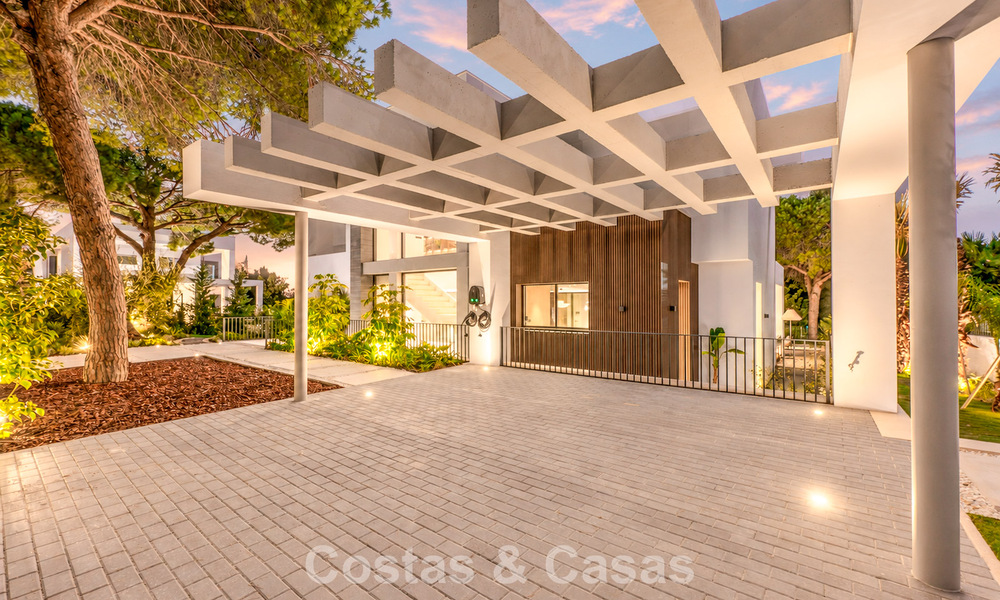 Exclusieve moderne nieuwbouwvilla met panoramisch uitzicht te koop op de befaamde Golden Mile van Marbella 807942