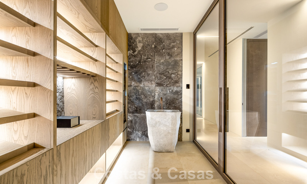 Vooruitstrevende nieuwbouwvilla te koop met spectaculaire vergezichten in La Reserva Club in Sotogrande, Costa del Sol 807906