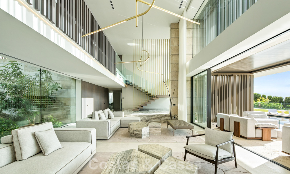 Vooruitstrevende nieuwbouwvilla te koop met spectaculaire vergezichten in La Reserva Club in Sotogrande, Costa del Sol 807918