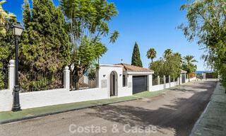 Gemoderniseerde villa met eigentijds-mediterrane bouwstijl te koop in Nueva Andalucia’s golfvallei, Marbella 807962 