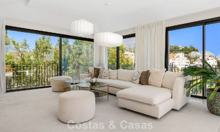 Gemoderniseerde villa met eigentijds-mediterrane bouwstijl te koop in Nueva Andalucia’s golfvallei, Marbella 807975 
