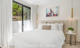 Gemoderniseerde villa met eigentijds-mediterrane bouwstijl te koop in Nueva Andalucia’s golfvallei, Marbella 807995 
