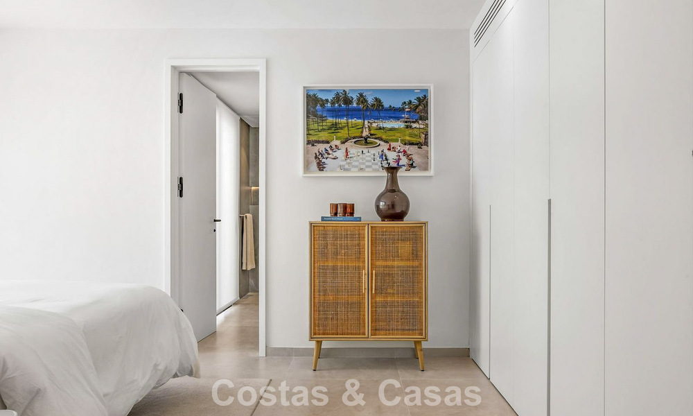 Gemoderniseerde villa met eigentijds-mediterrane bouwstijl te koop in Nueva Andalucia’s golfvallei, Marbella 808002