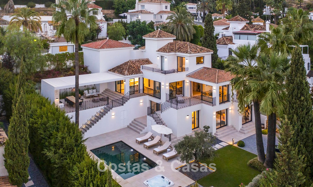 Gemoderniseerde villa met eigentijds-mediterrane bouwstijl te koop in Nueva Andalucia’s golfvallei, Marbella 808012