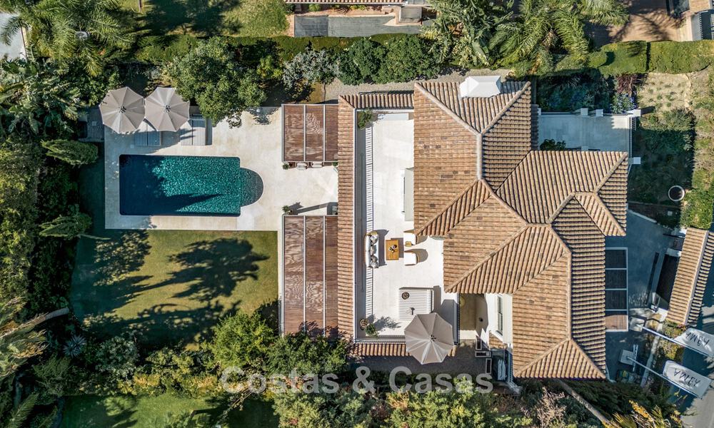 Mediterrane luxevilla met Frans-geïnspireerd interieur te koop in het hart van Nueva Andalucia, Marbella 808020